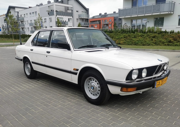 BMW Seria 5 cena 52900 przebieg: 128447, rok produkcji 1983 z Gdynia małe 742